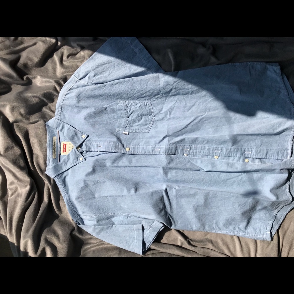 Levi Button up short sleeve